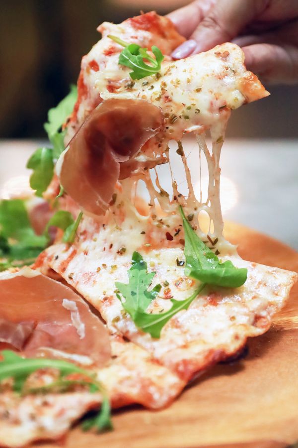 LADY L : Parma Ham, Rocket Leaves topped with Truffle Oil
